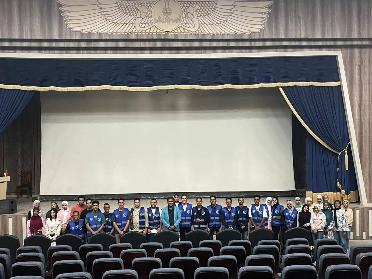 مشاركة طلاب كلية العلوم في مهرجان السينما بأسوان